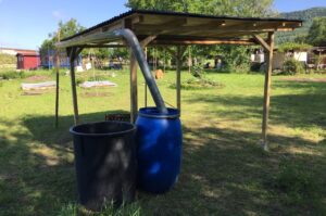 Unterstand mit Dach und Regenrinne (Foto: privat)