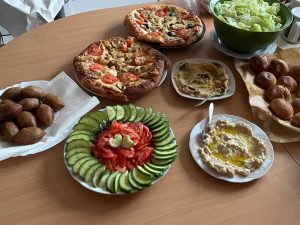 Es ist angerichtet – Neujahrstreffen der Gärtner*innen (Foto: privat)